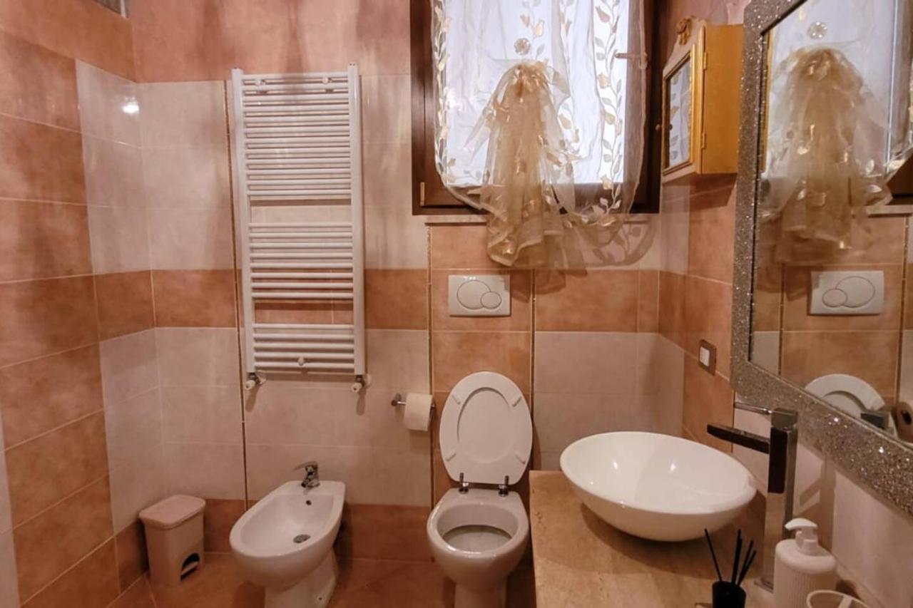 Вилла La Dimora Di Massimo Ponte Lucano Экстерьер фото